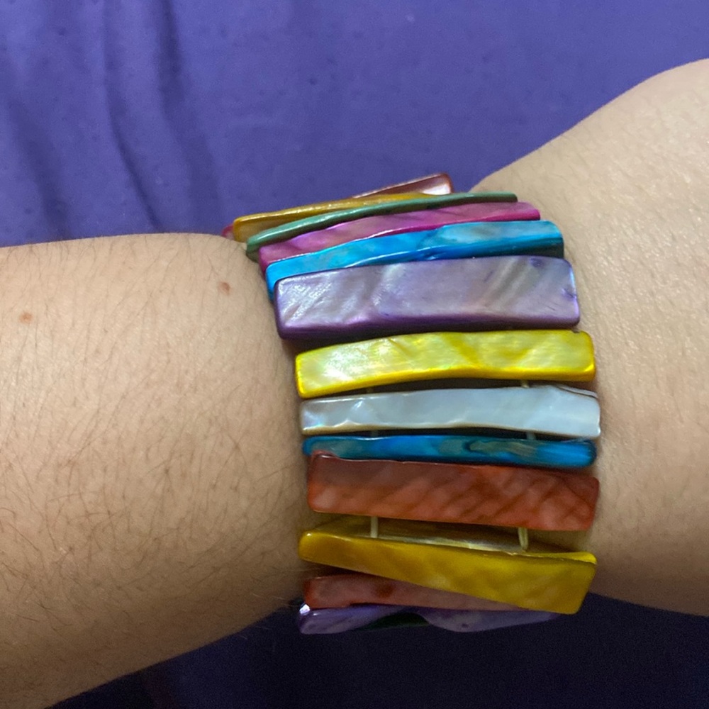 Color shell bracelet stretch